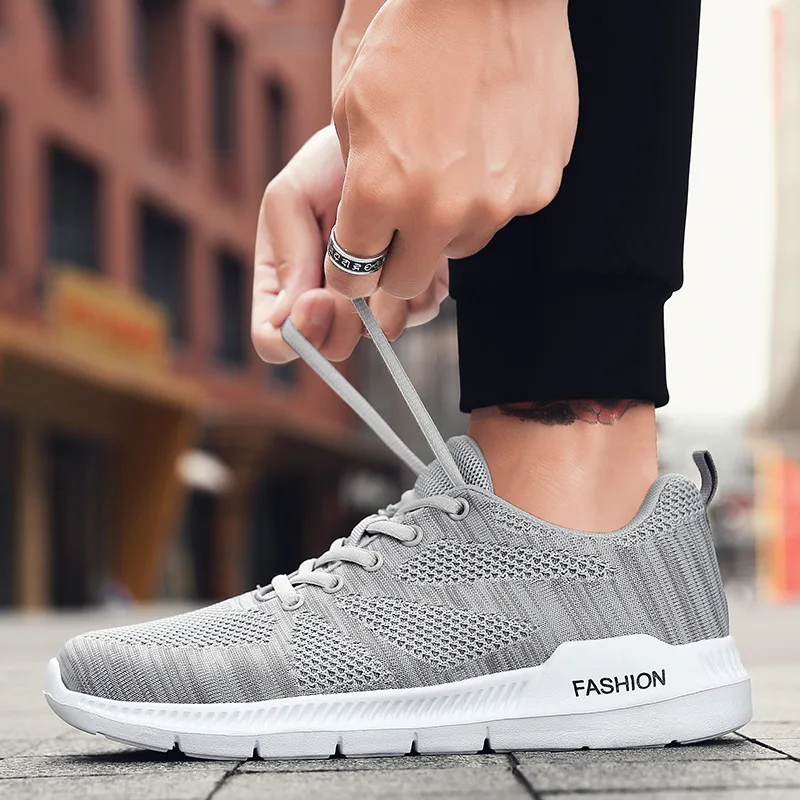 

New Breathable Safety Shoes Men's Lightweight Summer Anti-smashing Piercing Sandals Single Mesh Sneakers Mens Shoes Casual