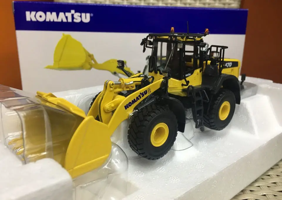 Литая Игрушечная модель 1:50 масштаб UH8114 колесный погрузчик строительные