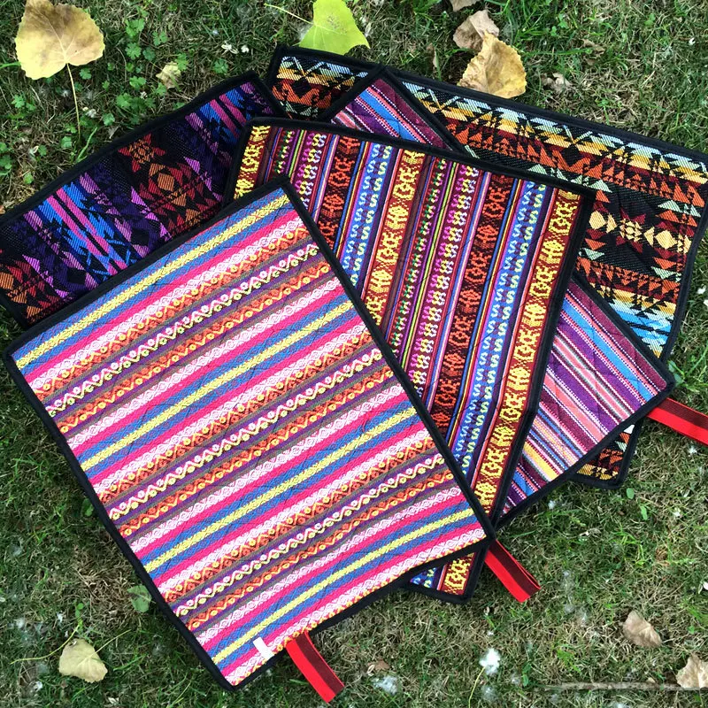 

Outdoor moisture-proof cushions Portable light small foldable thickened waterproof single floor mats blanket picnic mat folding
