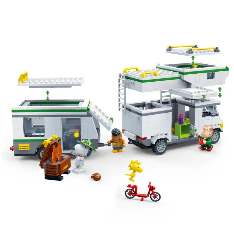 BanBao 7513 Горячая IP Snoopy арахис туристический автомобиль пластиковые строительные