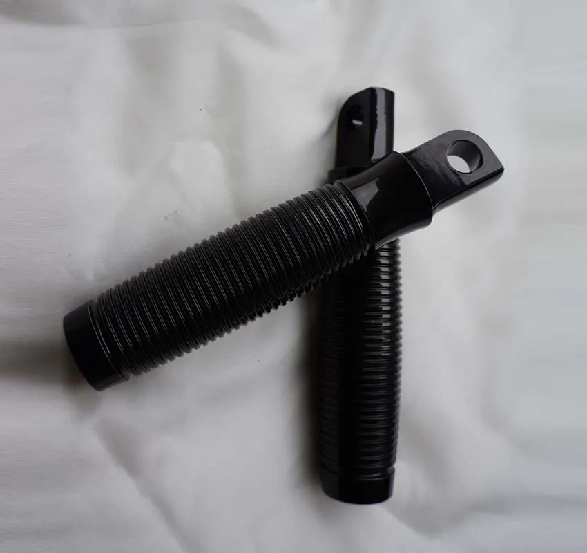 Бесплатная доставка CNC универсальные мотоциклетные колышки для ног черные |