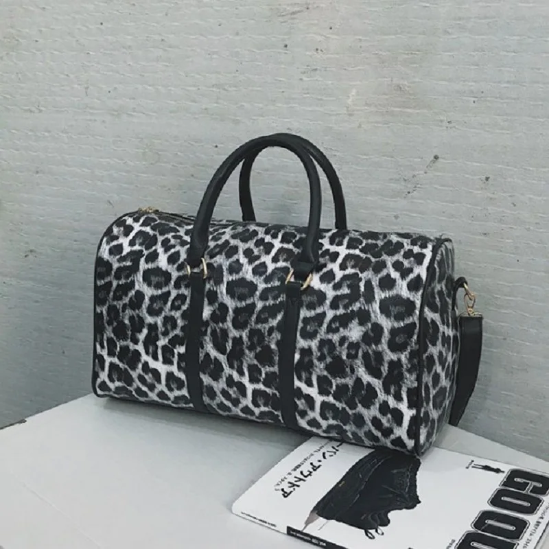 

Wholesale Leopard Weekender Bag Cheetah Duffle Bag Larege Travel Bag with Shoulder Strap DOM1071231