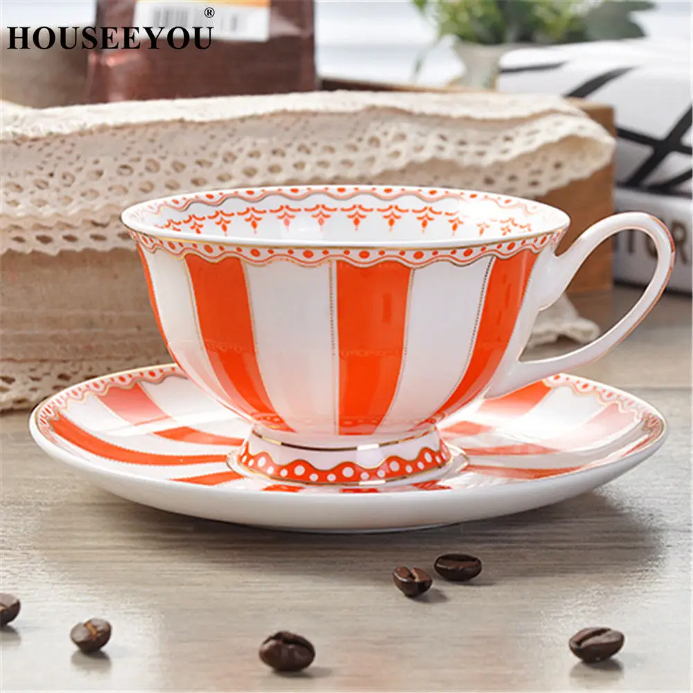 Orange HOUSEEYOU, европейская Радужная чашка из костяного фарфора, кофейная чашка, чайные чашки, блюдце, набор, креативная керамическая чашка, Современная фарфоровая чашка для чая на День святого Валентина - Цвет: Orange