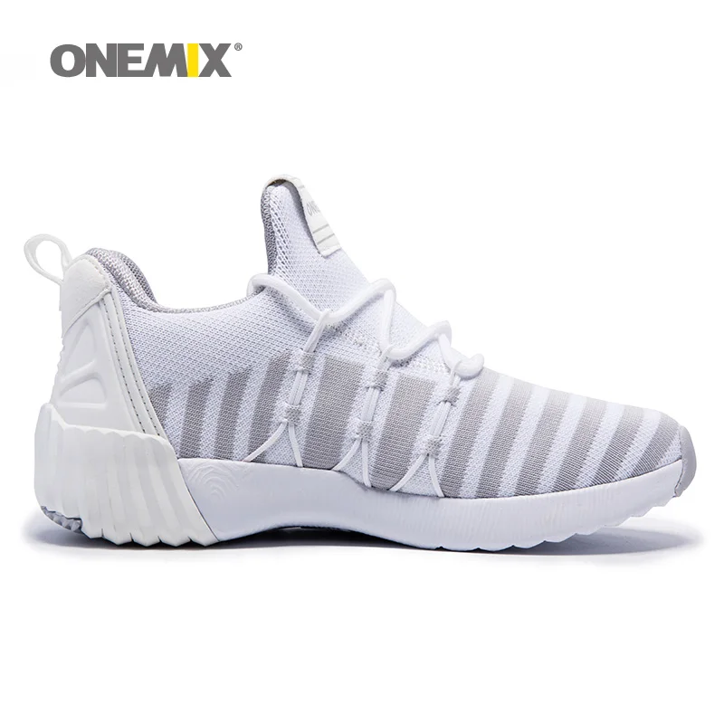Женские беговые кроссовки ONEMIX высокие сетчатые белого цвета спортивные ботинки