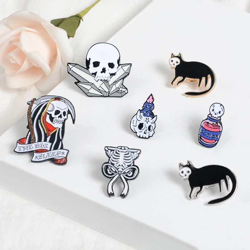 

Grim Reaper Unique Skeleton Bone Brooches Ribcage Bow Enamel Pin Halloween Party Dark icon lapel Pin Badges Jewelry Friend Gift