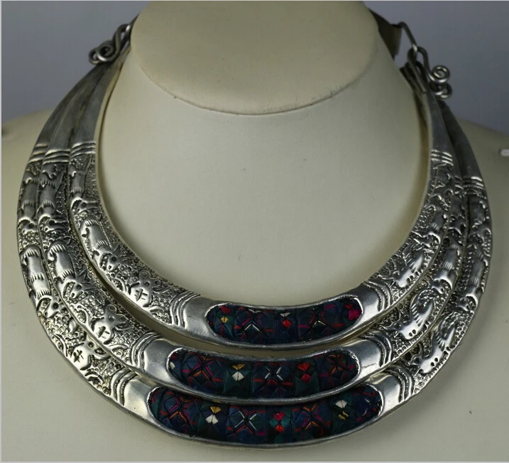 Этническое китайское этническое народное старое вышитое серебряное ожерелье miao