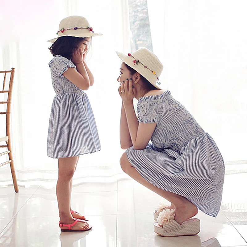 Платья для мамы и дочки летняя пляжная одежда вечерняя ребенка Одинаковая синее