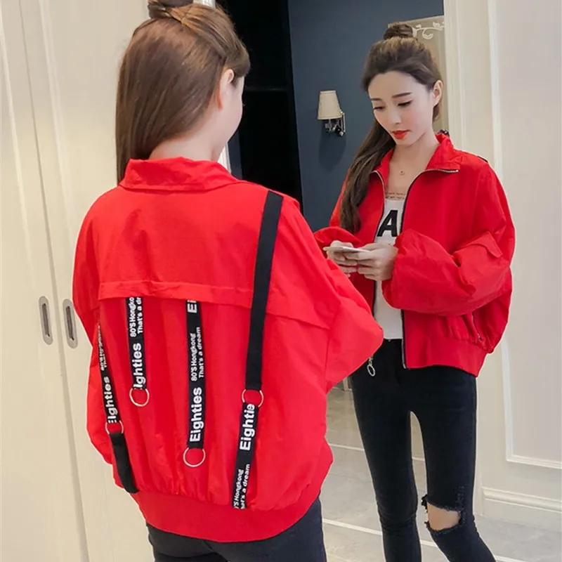 Короткие женские куртки и пальто на весну осень 2020 большой размер Студенческая