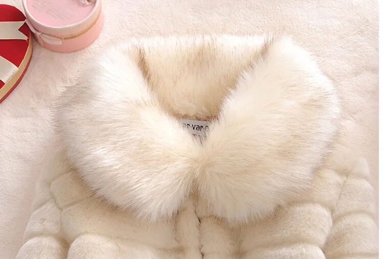 Женское меховое пальто с воротником из меха лисы длинное кожаное большого