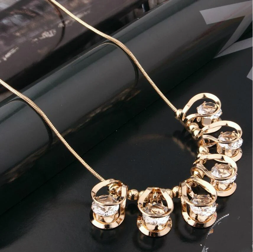 New fashion luxury temperament crystal necklace ladies clavicle short-chain Low-key short chain | Украшения и аксессуары