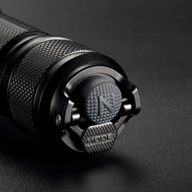 Уличный тактический фонарик NITECORE TM03 CREE XHP70 светодиодный с максимальным лучом 2800