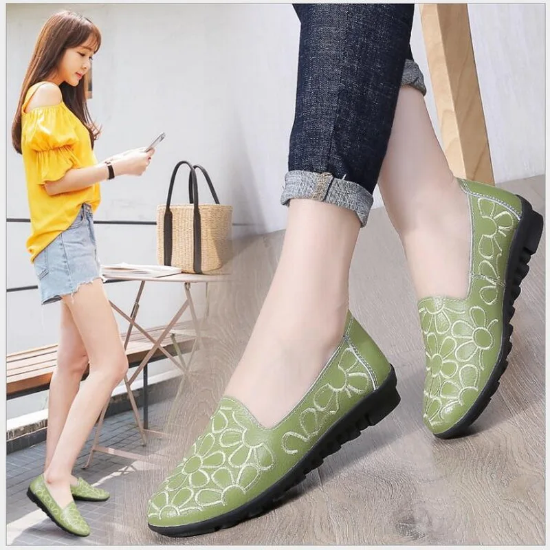 RUSHIMAN 2021 Split Leather Oxford Flat Shoes For Women New Autumn Embroidered Round Toe Casual  Ladies Loafers Walking shoes