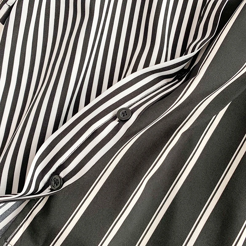 Женская рубашка в стиле пэчворк ALPHALMODA с коротким рукавом и отложным воротником