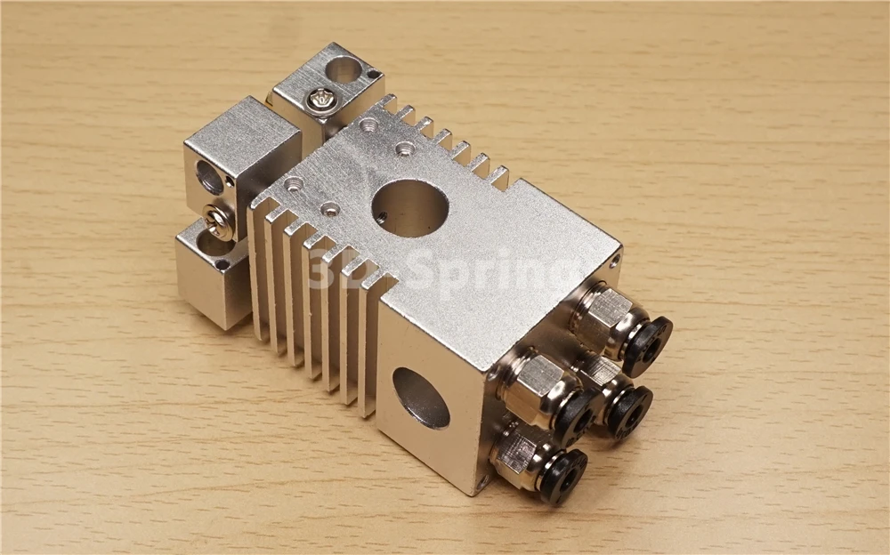 Набор насадок для экструдера Quad Hotend UM2 Ultimaker 2 поперечный раздвижной стол
