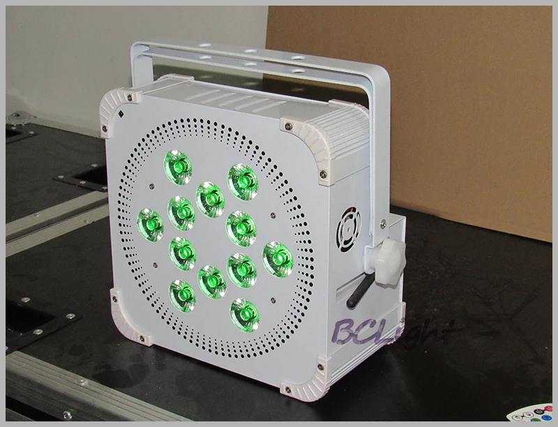 Свадебная перезаряжаемая Беспроводная батарея DMX 6 в 1 RGBWAUV 12*18 Вт Светодиодная