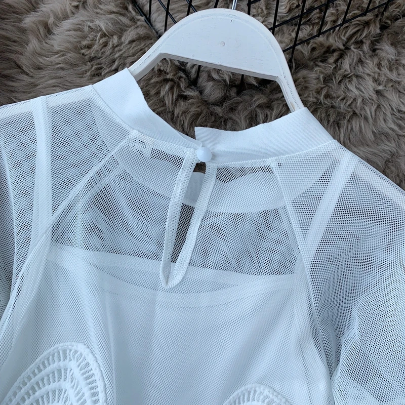 Ажурная кружевная рубашка Neploe женская блузка с коротким расширяющимся книзу