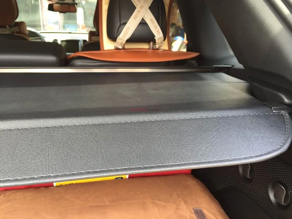

Aluminium alloy + Fabric Rear Trunk Security Shield Cargo Cover For Jeep Cherokee 2011 2012 2013 2014 2015 2016