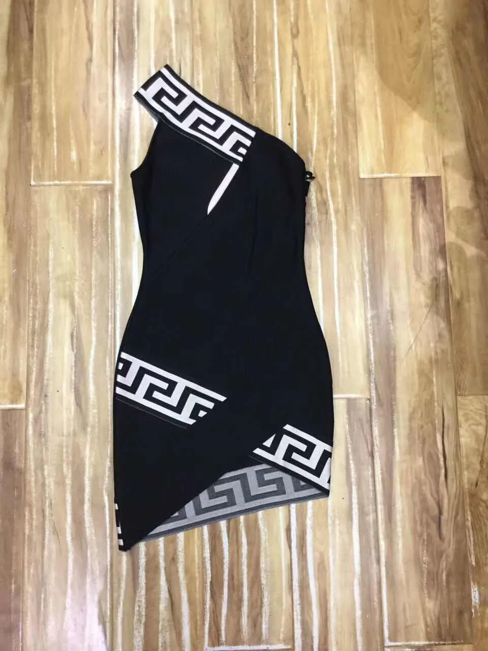 2017 повязку пикантные черные сапоги плечо без рукава мини-платье шифоновое