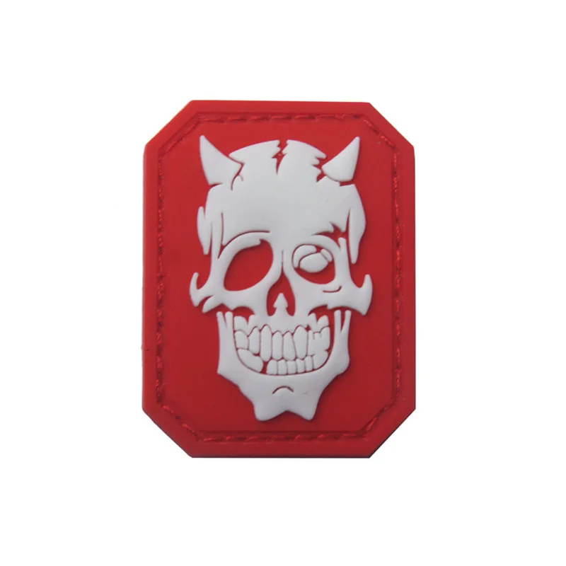Светится в темноте Череп боевой дух Высококачественная нашивка ПВХ череп
