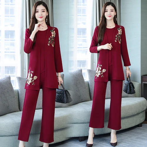 

Женский комплект из трех предметов, топ и штаны с вышивкой размера плюс 5xl, комплект из трех предметов, женский костюм