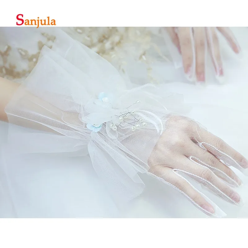 Длинные перчатки на запястье для невесты цвет слоновой кости тюль короткие