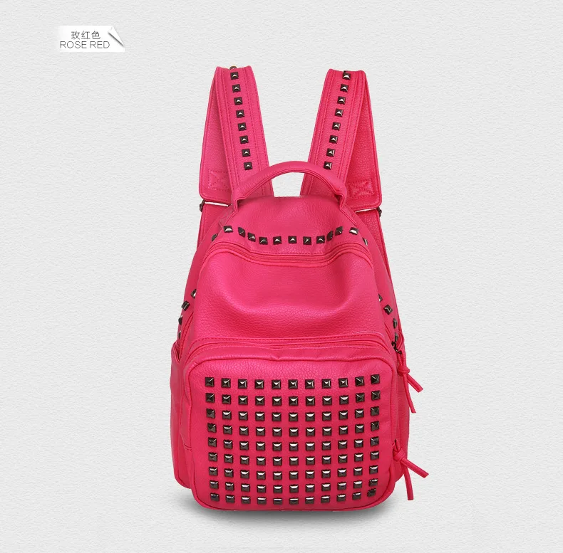 Горячая Распродажа рюкзак с заклепками женская сумка Mochila рюкзак для девочек Большой Вместительный рюкзак Bolsa европейский и американский