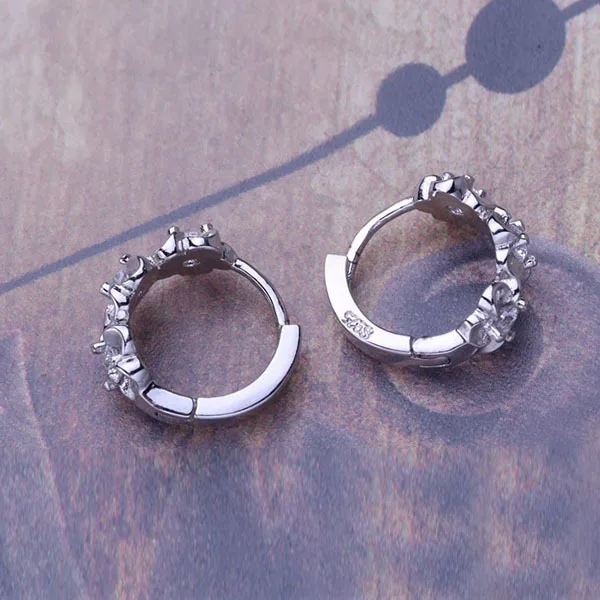 Новые яркие Серьги-клипсы с цветоками Симпатичный серьги кубиким циркониями и