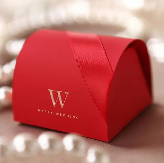 

50 шт./лот красная Свадебная коробка для конфет, коробки для шоколада, свадебные сувениры и подарки, свадебные украшения, центральные части
