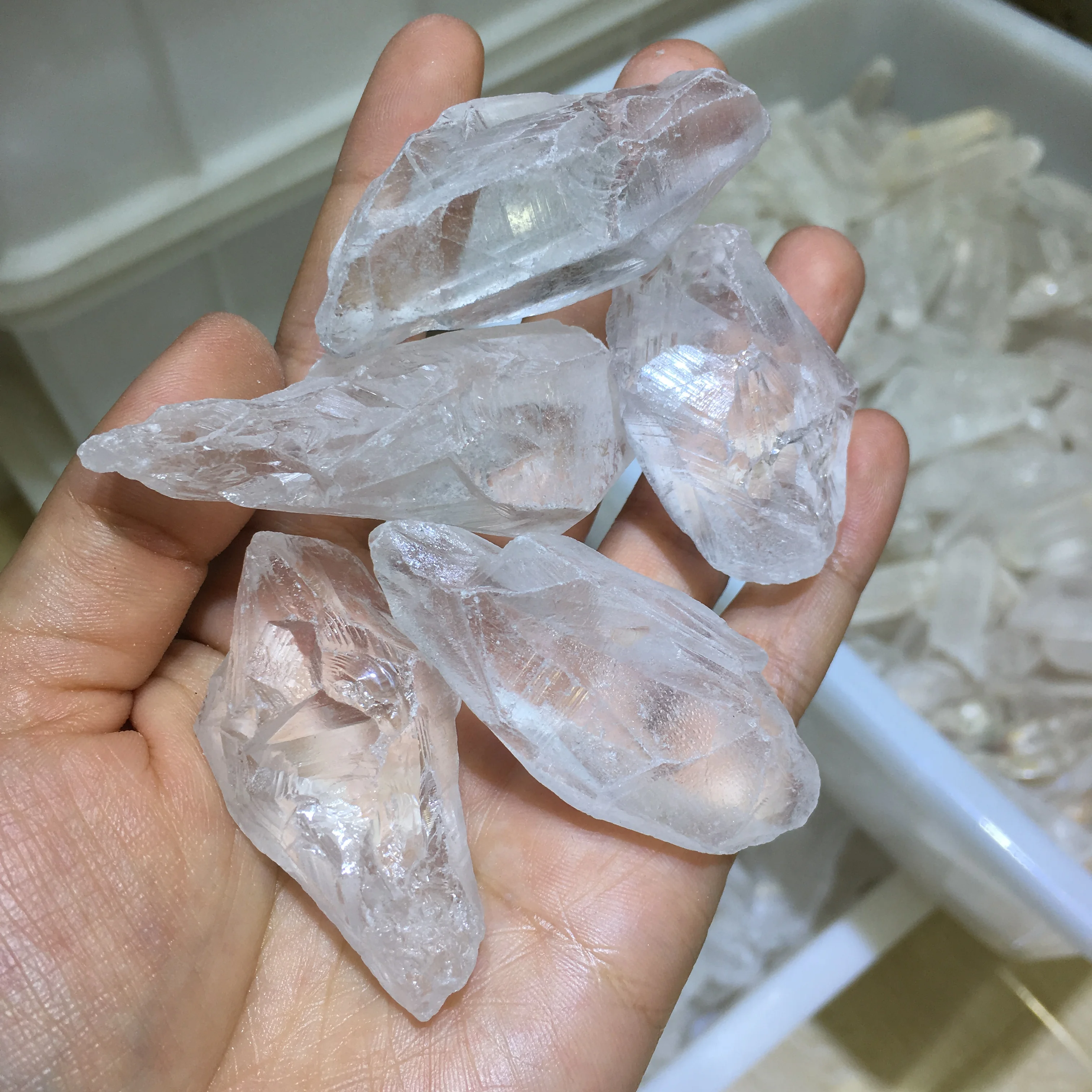 

5pcs High quality Brazil natural skeletal crystal rough gemstone reiki healing meditation energy crystals for home decoration