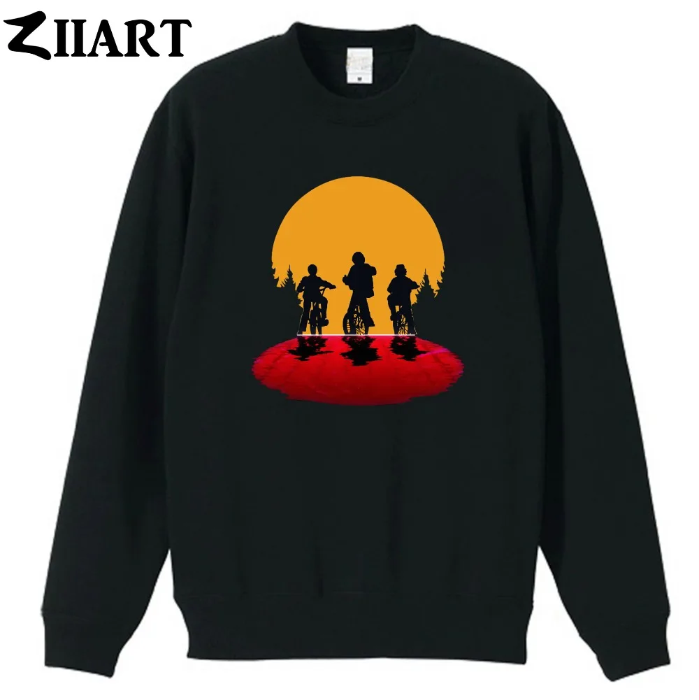 Странные вещи вверх дном луна ночь велосипеды деревья 11 Нэнси майка Дастин Пара