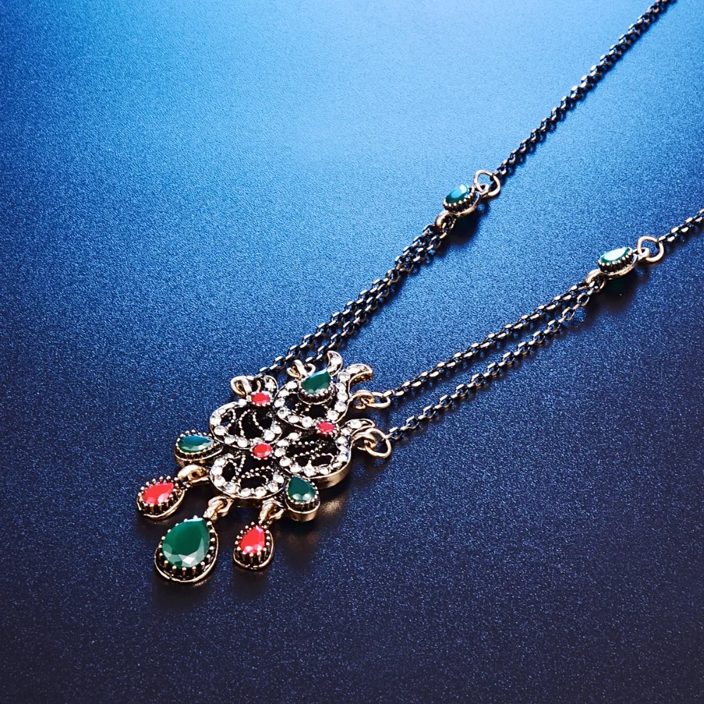 Женский комплект украшений в этническом стиле колье и серьги золотого цвета с