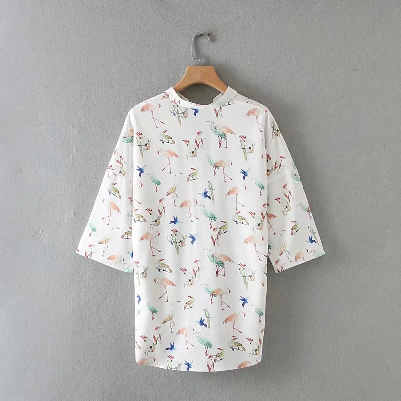 Женская блузка с принтом птиц V-образным вырезом и рукавом три четверти | одежда