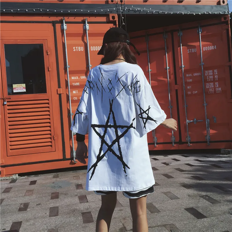 Пентаграмма белого цвета с надписью длинная футболка круглый средства ухода за