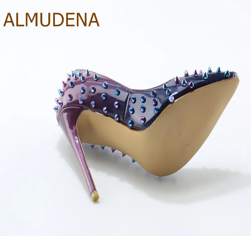 ALMUDENA/Роскошные туфли на высоком каблуке с заклепками из лакированной кожи