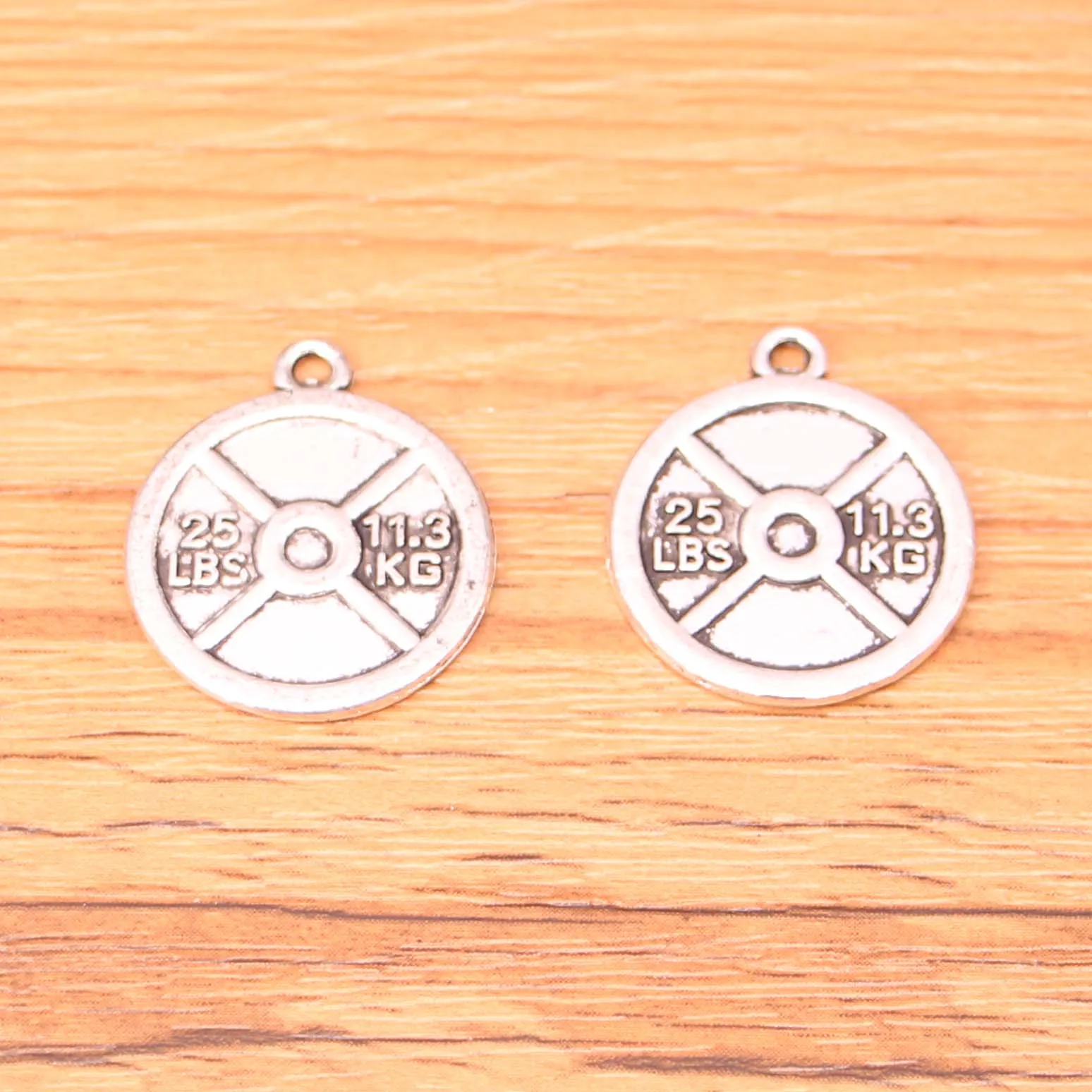 60 шт. смешанные антикварные серебряные подвески фитнес-оборудование гантели