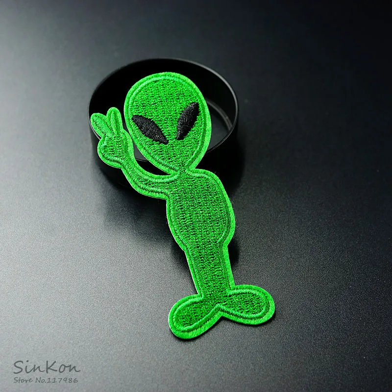 Вышитая нашивка Alien (Размер: 3 7 х8 5 см) приклеивается утюгом аппликация для шитья