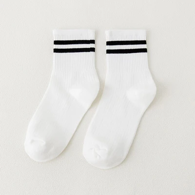 1pair Style 1 1/2 пары, женские повседневные хлопковые удобные короткие носки в полоску ярких цветов Harajuku Модные женские забавные носки 2 стиля, Meia - Цвет: 1pair Style 1