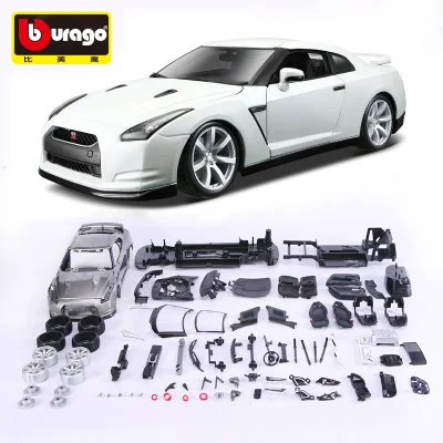Подарок на год RVT 1/18 1/24 DIY металлическая модель автомобиля, сборные игрушки, моделирующая модель, масштабная игра, украшение дома, игрушка IQ - Цвет: 1 18 GTR