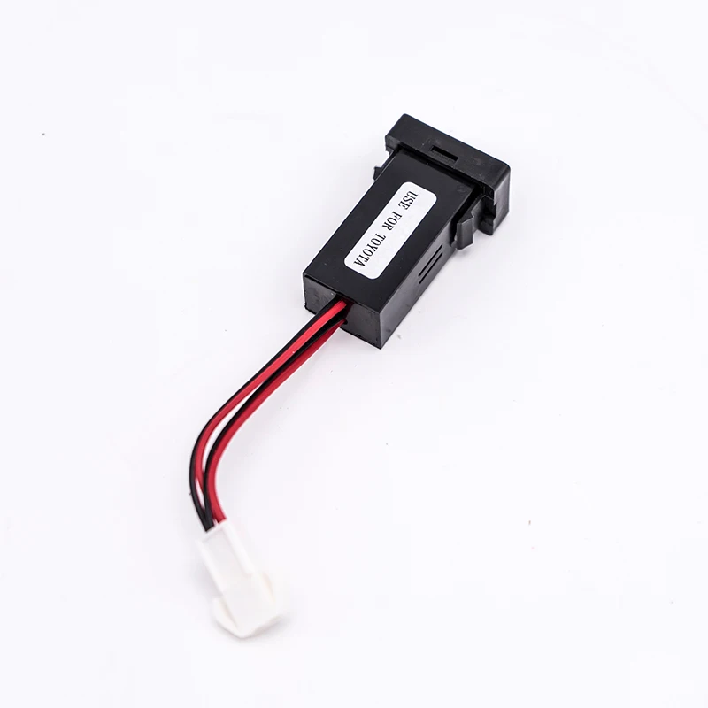 Автомобильное зарядное устройство с двумя USB портами для TOYOTA 12 24 В постоянного
