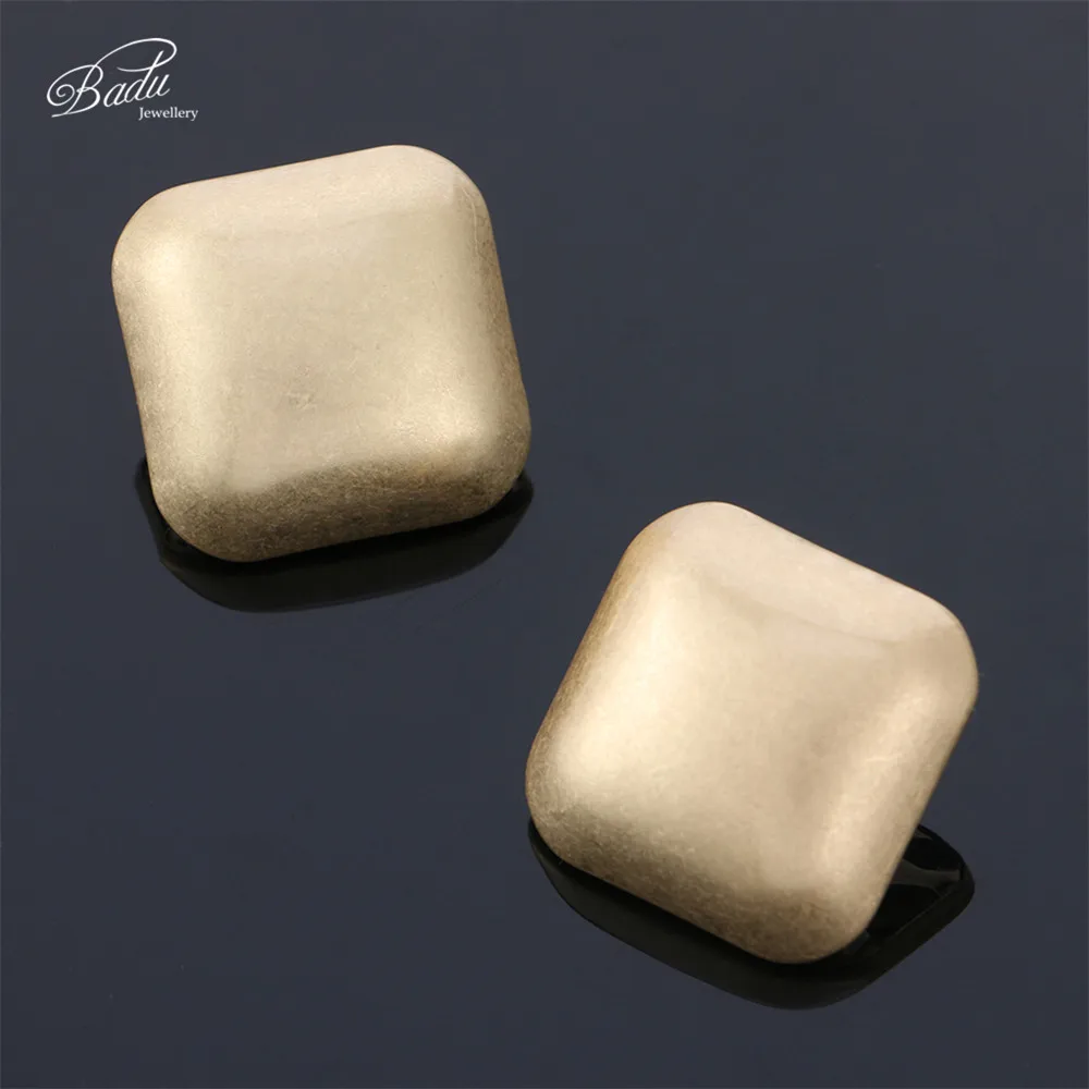 Женские квадратные серьги-гвоздики Badu большие геометрические серьги из матового