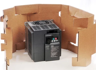 Вход 3 ph 380V Выход инвертор FR-E740-7.5K-CHT (Новый в коробке) с один год гарантии |