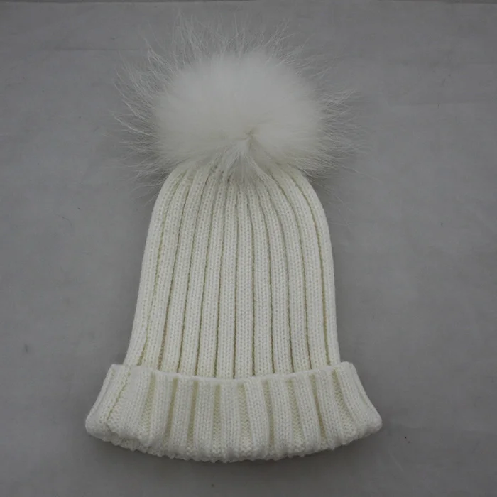 cream Дизайн JS FUR: тёплая зимняя полушерстяная вязанная шапочка с помпоном того же цвета из натурального меха енота для мужчин и женщин - Цвет: cream