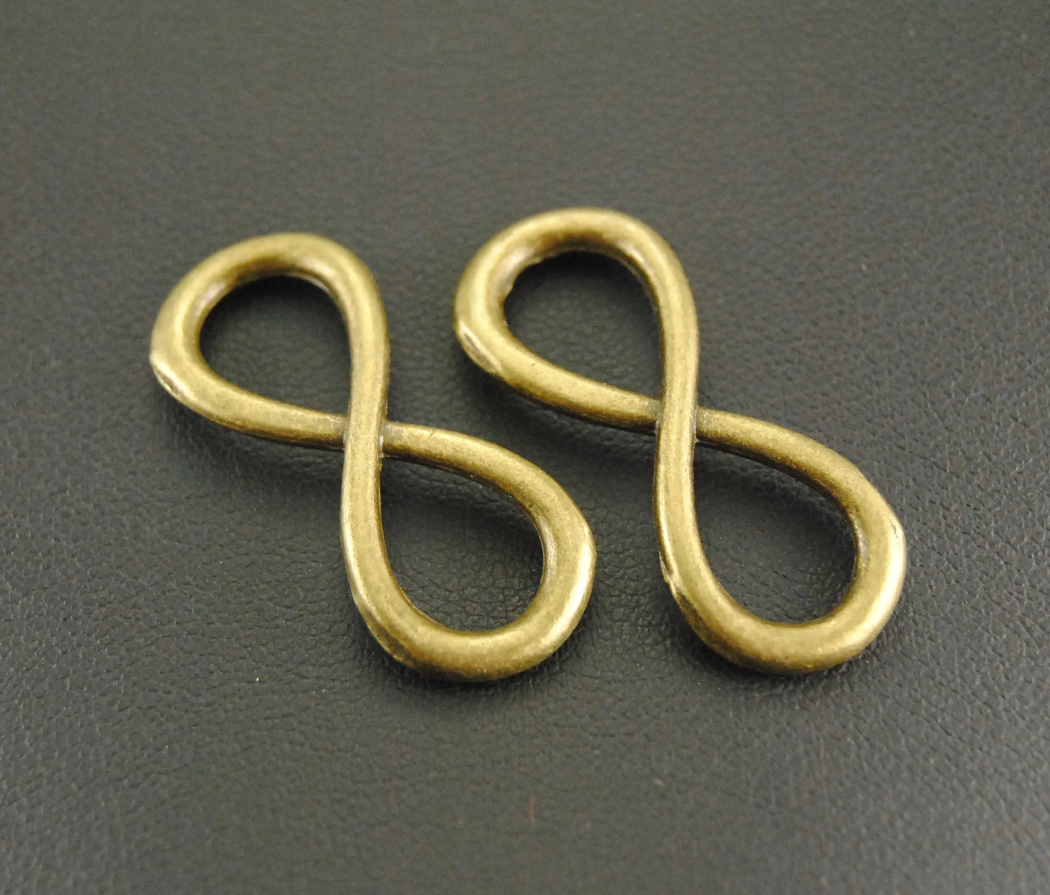 8 шт. 4 цвета металлический соединитель в виде символа бесконечности ювелирное