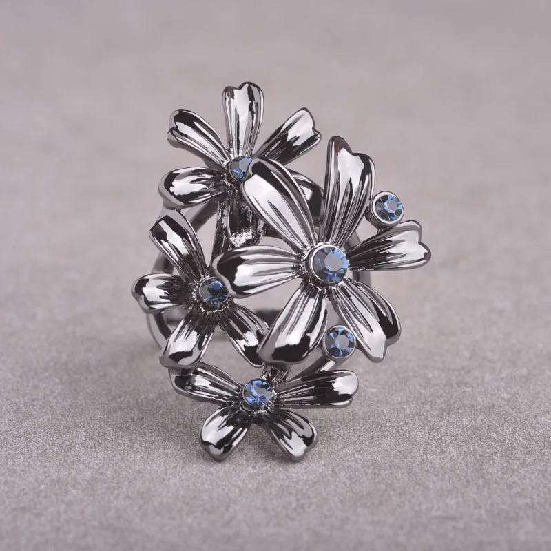 Женское кольцо с цветком Blucome черное синими кристаллами вечерние аксессуары|fashion