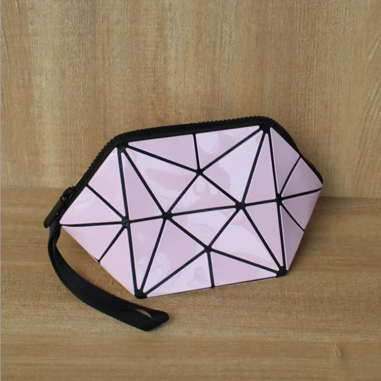 pink Новейшая женская косметичка, Геометрическая косметичка, ПВХ Органайзер на молнии, красивые косметички, сумка для путешествий - Цвет: pink
