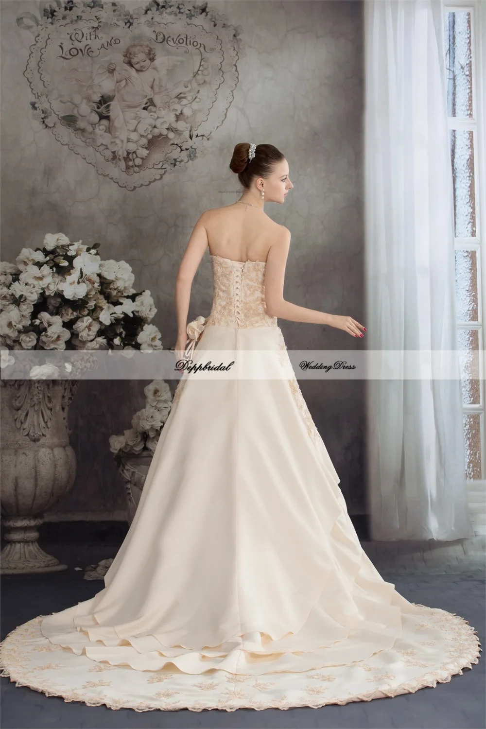 Оптовая продажа свадебное платье линии милая атласная бисероплетение Sequines длина