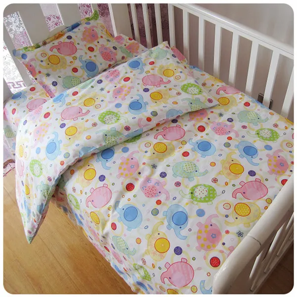 Скидка! Комплект постельного белья для детской кроватки из 3 предметов включая