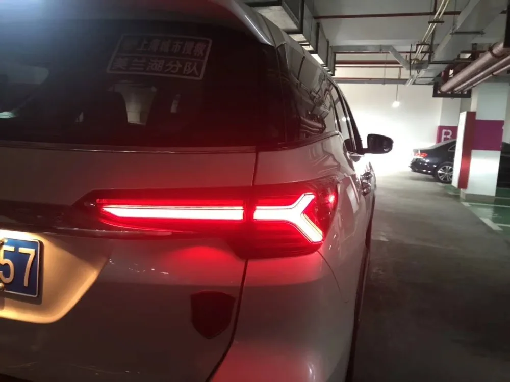 Автомобильный Стайлинг задний фонарь fro Toyota Fortuner светодиодный фонарь- Fortuner задние дневные ходовые огни тормозные автомобильные аксессуары