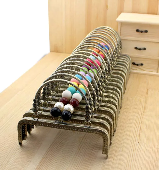 10 шт./лот 18 см Античная бронзовая конфетная бусина поцелуй застежка квадратная