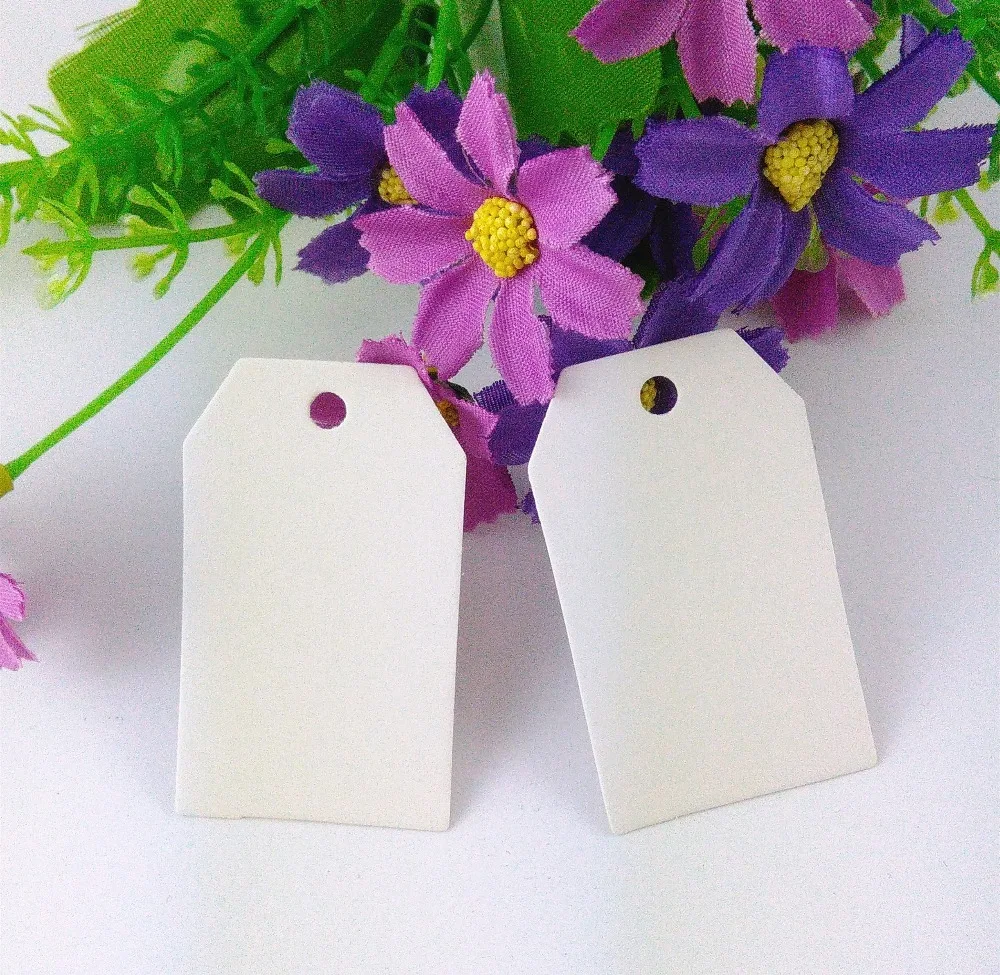 Коричневые и белые картонные Пустые бирки из крафт бумаги в простом стиле для